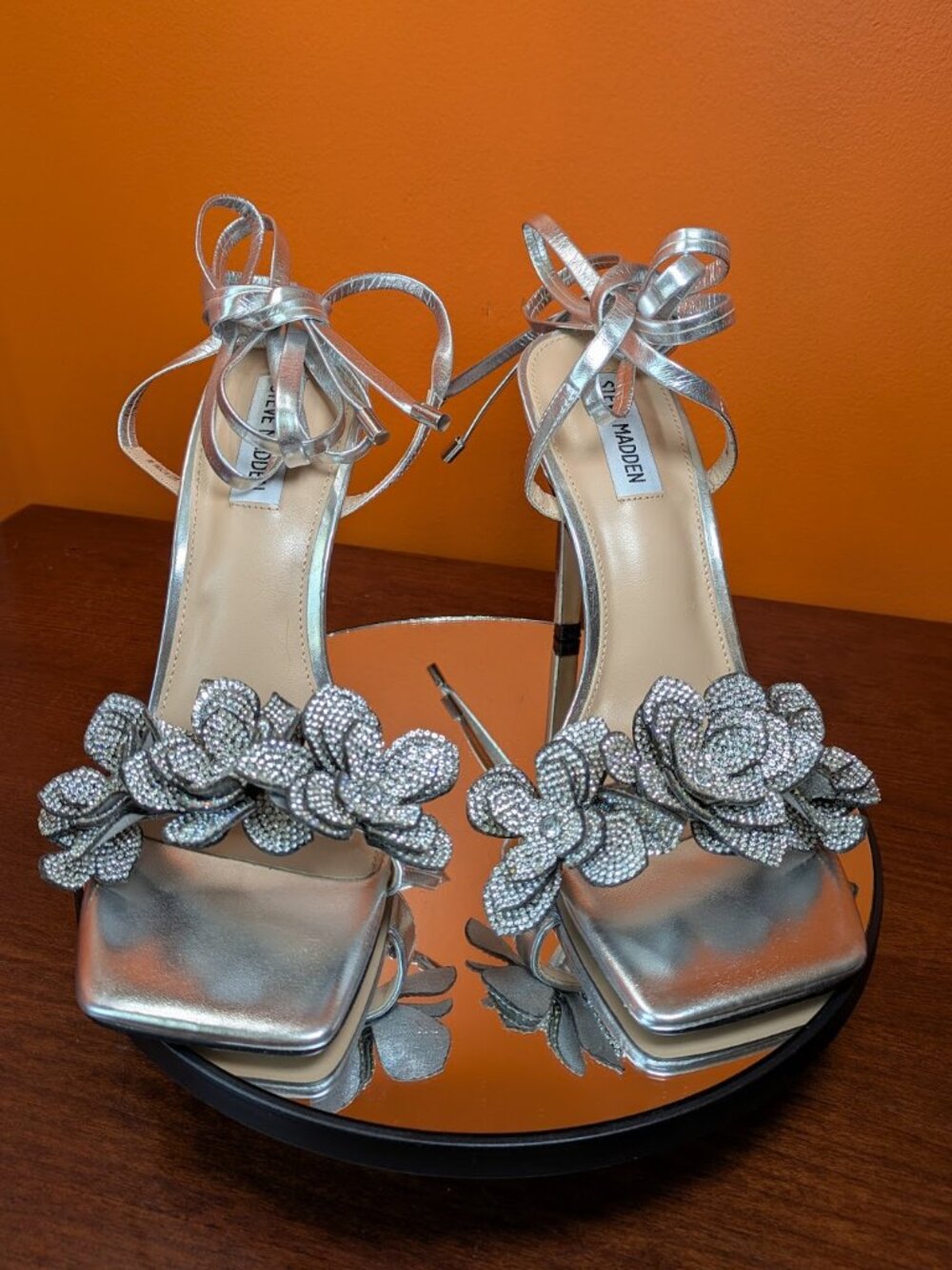 Steve Madden Ultima Silver Rhinestone Floral Lace-Up Bridal Heels 9